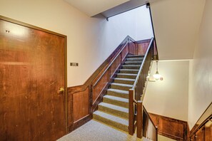 Apartment (0 Bedroom) | Interior