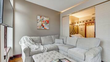 Apartment (0 Bedroom) | Interior