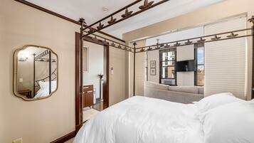 Apartment (0 Bedroom) | Interior