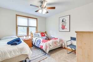 House (3 Bedrooms) | Interior - Mtn-view Home w/ Deck on 4 Acres in Windham (Windham)