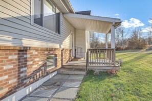 House (3 Bedrooms) | Interior - Mtn-view Home w/ Deck on 4 Acres in Windham (Windham)