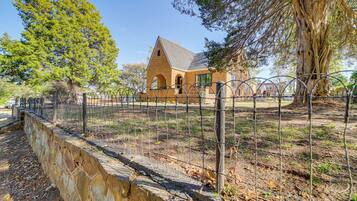 Rumah (2 Bedrooms) | Interior