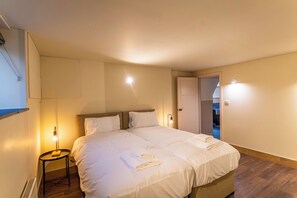 3 Schlafzimmer, Bügeleisen/Bügelbrett, WLAN, Bettwäsche