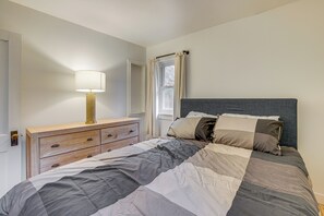 House (3 Bedrooms) | Interior - Walk to Beach & Lake Michigan: Manistee Bliss! (Manistee)