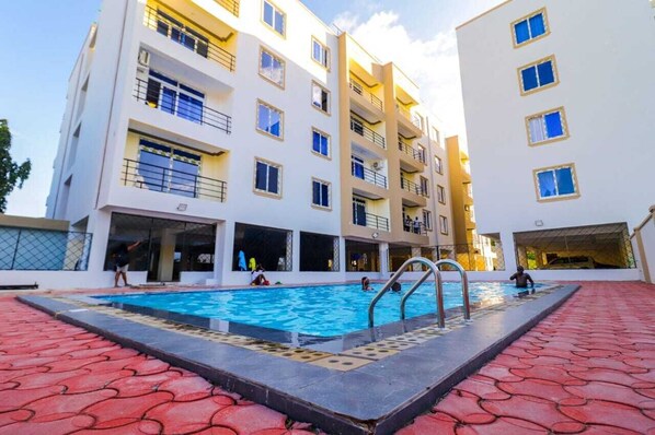 Pool - Get this beautiful 3bedroom in the heart of Nyali. (Mombasa)