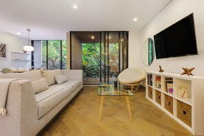 شقة | 3 عدّة غرف نوم وخدمة الإنترنت