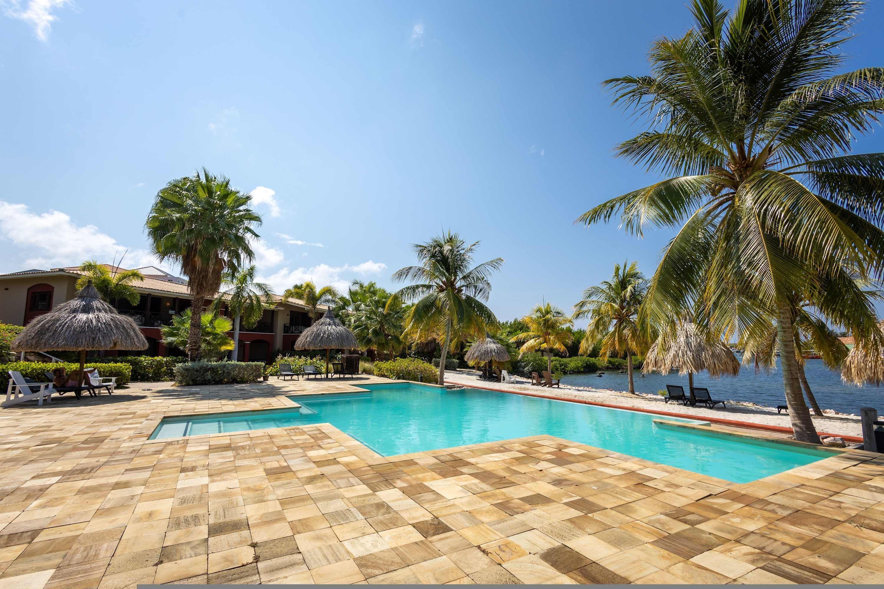 Apartamento | 2 dormitorios y Internet