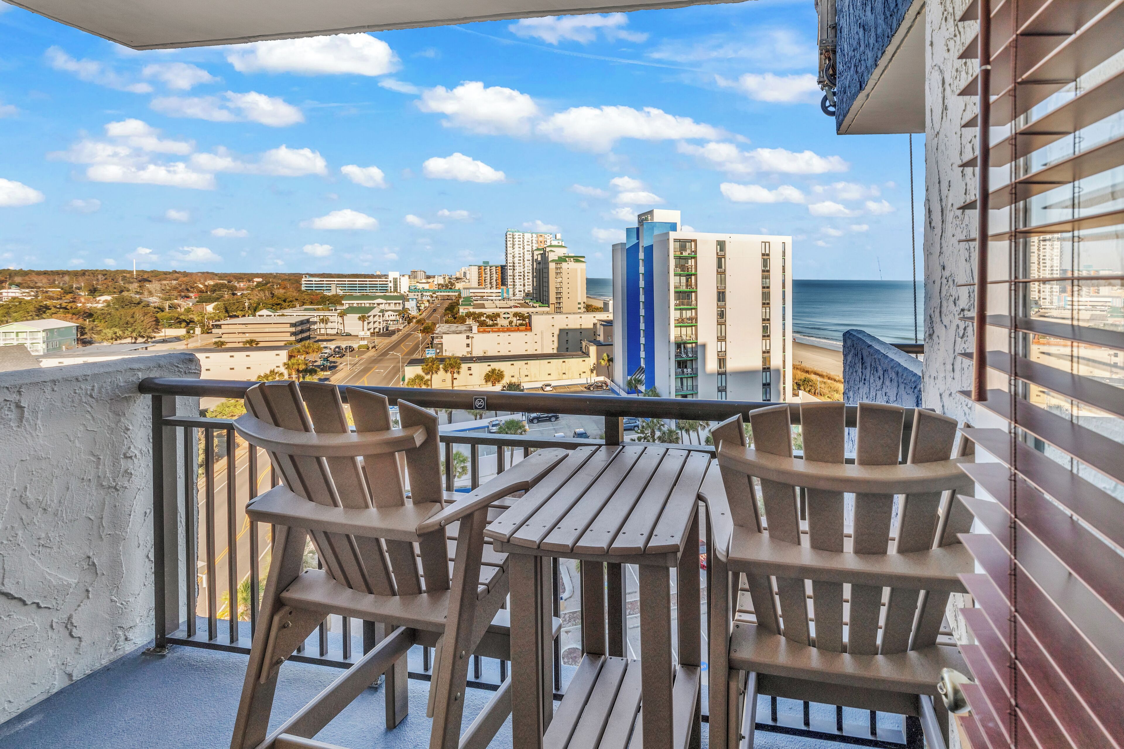 Standard Condo, 1 Bedroom, Non Smoking, Partial Ocean View | Balkoni