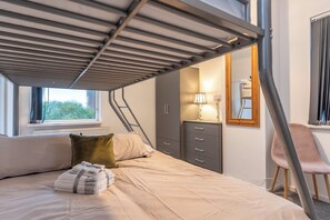 3 bedrooms, free WiFi, bed sheets - Beautiful 3-bed House in Bristol (Bristol)