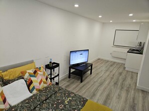 Talo | 5 makuuhuonetta, ilmainen Wi-Fi, vuodevaatteet