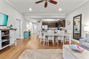 TV, DVD player - Alerio Luxury Beach Condo! Walk to Beach! Near Pool, Hot Tub, Walk-out Patio. (Miramar Beach)