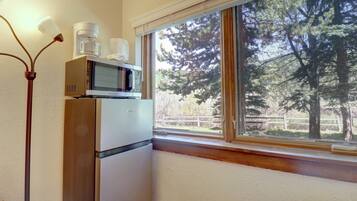 公寓客房, 1 間臥室 | 私人廚房 | 電冰箱、咖啡機/沖茶器