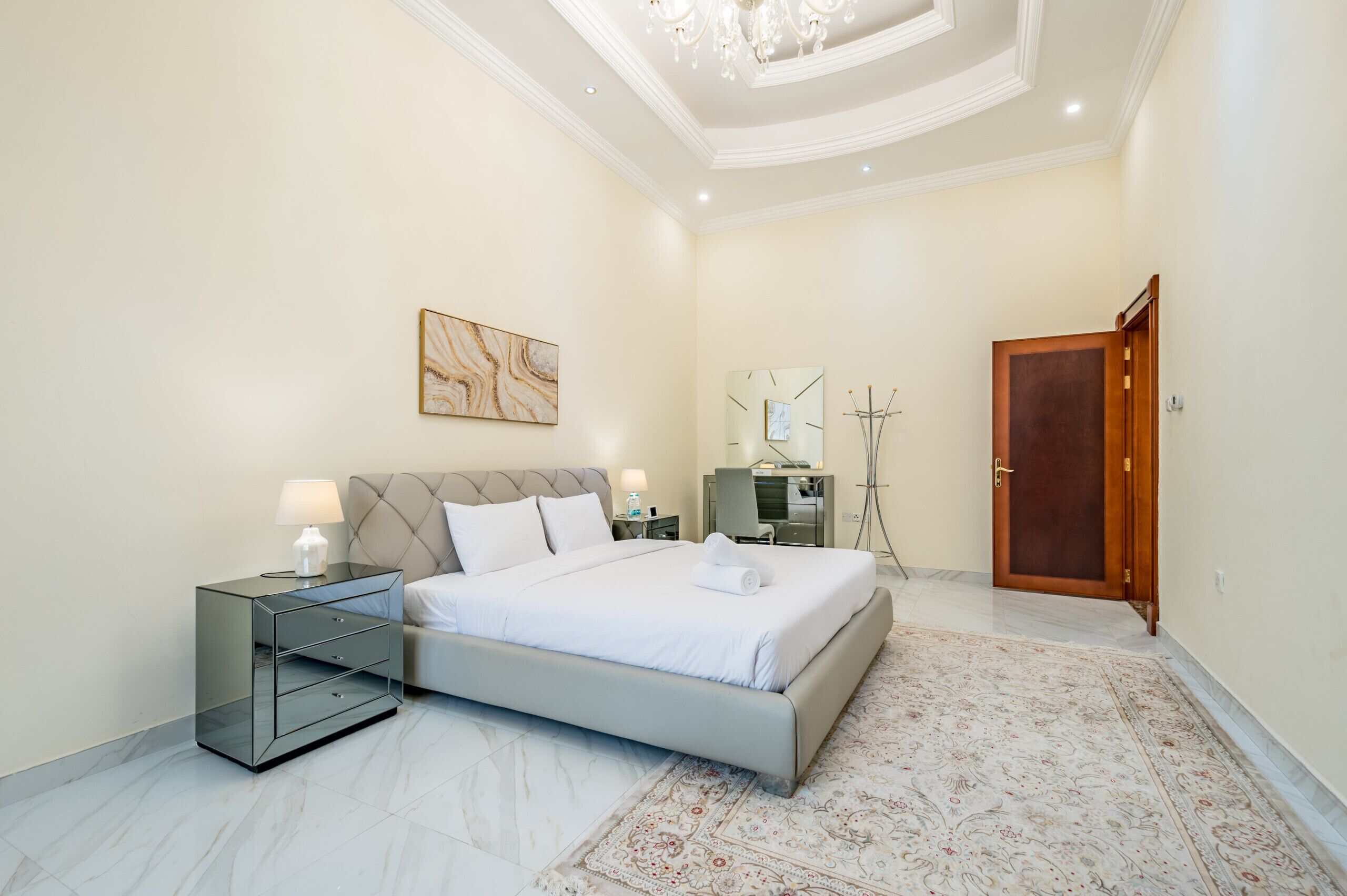 9 bedrooms, in-room safe, iron/ironing board, free WiFi