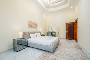 9 bedrooms, in-room safe, iron/ironing board, free WiFi - Luxurious 9BR Villa w/ Farm & Mountain View, Sharm by Deluxe Holiday Homes (Fujairah)