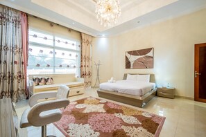 9 bedrooms, in-room safe, iron/ironing board, free WiFi - Luxurious 9BR Villa w/ Farm & Mountain View, Sharm by Deluxe Holiday Homes (Fujairah)