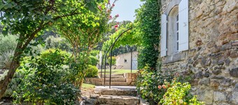les Marcellines, character property with heated swimming pool and views
