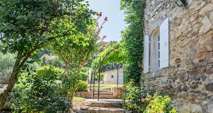 les Marcellines, character property with heated swimming pool and views