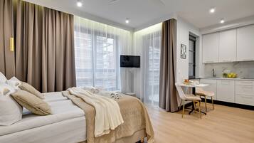 Superior Apartment | 1 bedroom, hypo-allergenic bedding, individually decorated