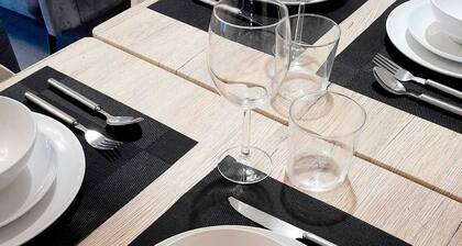 NEC | HS2 | BHX | Solihull | 3 Bedroom House | 2.5 Baths | Free Parking