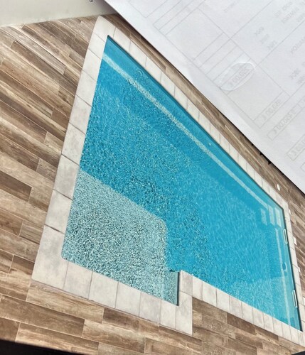 MA BRO - ERDIVINES - maison 8 personnes + 1bb - Piscine de 7 x 3,5 