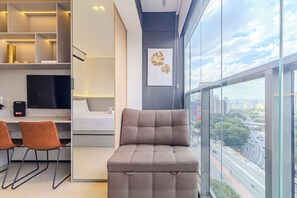 Rideaux occultants, fer et planche à repasser, Wi-Fi gratuit