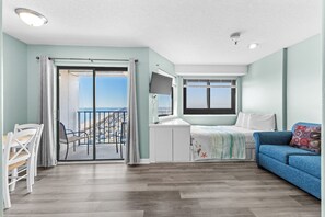 アイロン / アイロン台、WiFi (無料)、ベッドシーツ