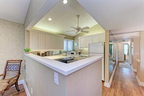 Fridge, microwave, oven, stovetop - Unit #313 Sand Cay Beach Resort Pool and Garden (Longboat Key)