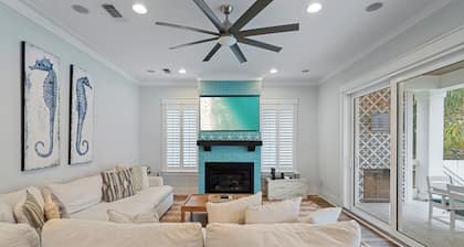 New Listing Specials! Coconut Cove - Private Pool, 6 Seater Golf Cart, Bikes