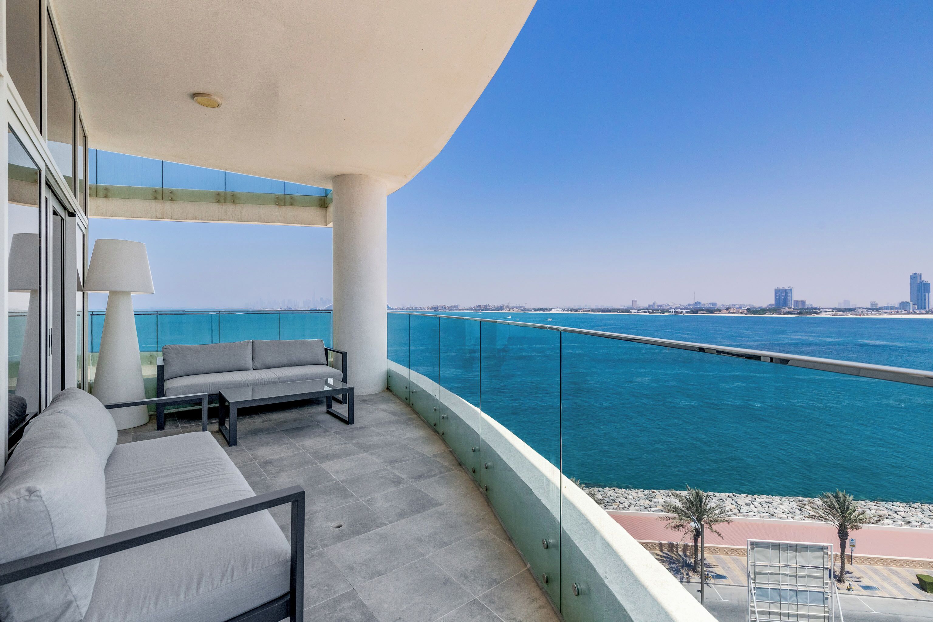 Elite-Apartment, 2 Schlafzimmer, Meerblick, Strandnähe | Balkon