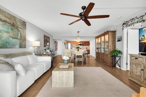 Smart TV - 🏝️Gulf Views-Sound Front☀️Tristan Towers unit 1D (Pensacola Beach)