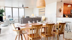 Dining - Oceanfront Condo Wraparound Balcony Sunrise Views (Daytona Beach)