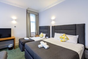 Family Room | Blackout drapes, iron/ironing board, free WiFi - London Gatwick Inn (Horley)