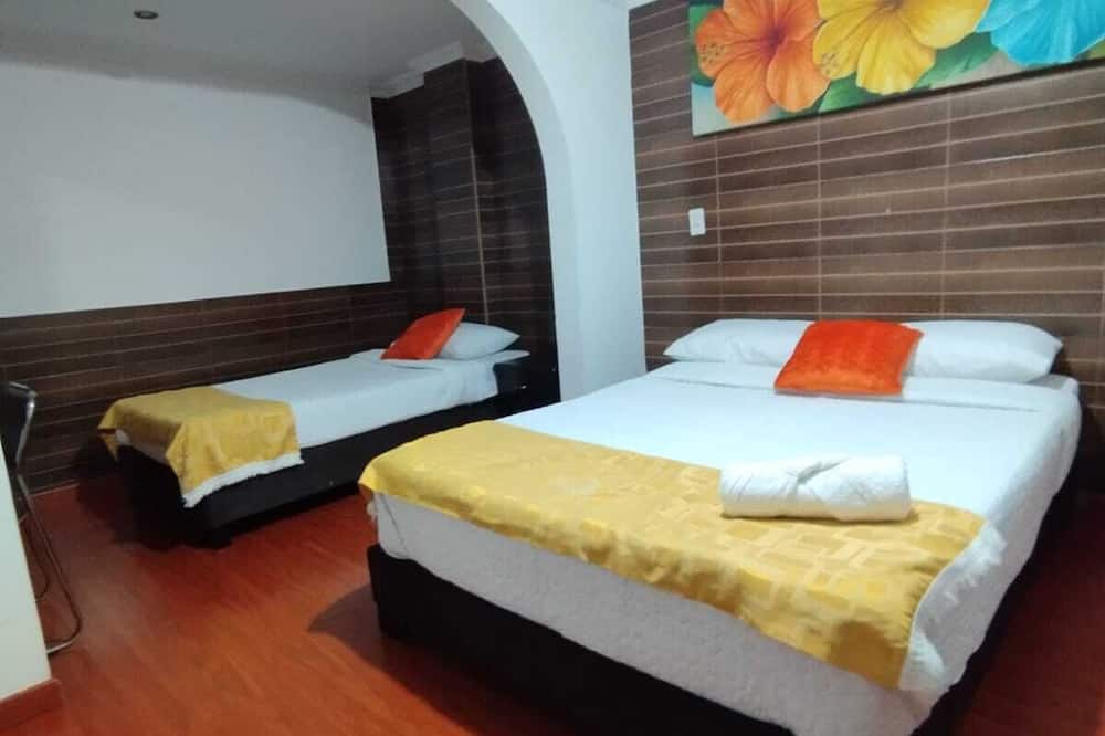 HOTEL EJECUTIVO 63 IN