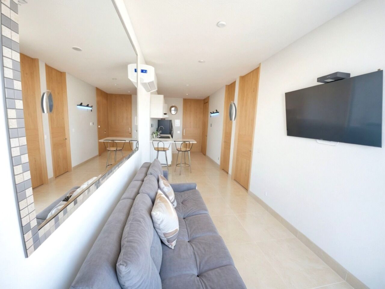 Familie appartement | Woonruimte | Flatscreentelevisie