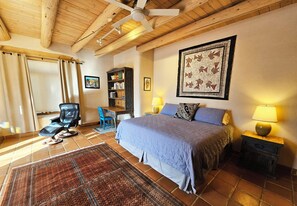 3 Schlafzimmer, Schreibtisch, Bügeleisen/Bügelbrett, kostenloses WLAN