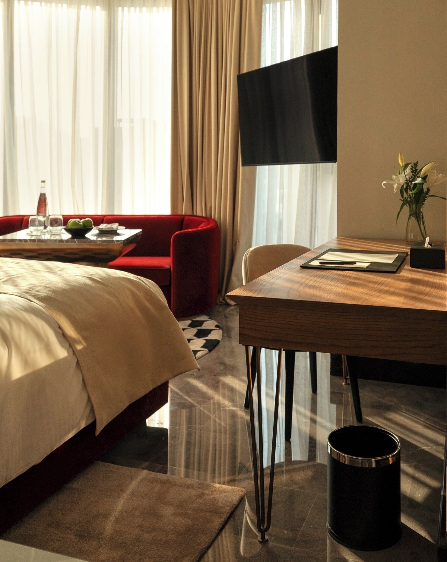 Chambre Prestige | 義大利 Frette 床單、高級寢具、客房內保險箱、書桌