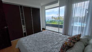 Suite Junior | 3 chambres, literie hypoallergénique, ameublement personnalisé, bureau