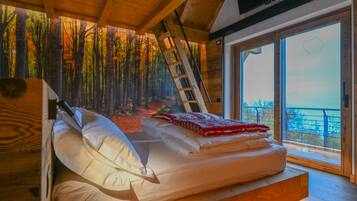 1 bedroom, free WiFi, bed sheets