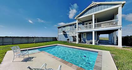 Salty Sunrise | Bayfront Views + Private Pool
