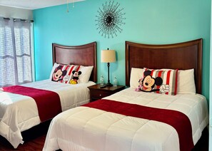 1 bedroom, iron/ironing board, travel crib, free WiFi - Cozy 1-Bedroom Apartment with Pool, Just 10 Minutes from Disney Magic! (Kissimmee)