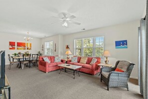 TV, DVD player - Ocean Keyes 2231-3BR/2BA-Close to Main St (North Myrtle Beach)