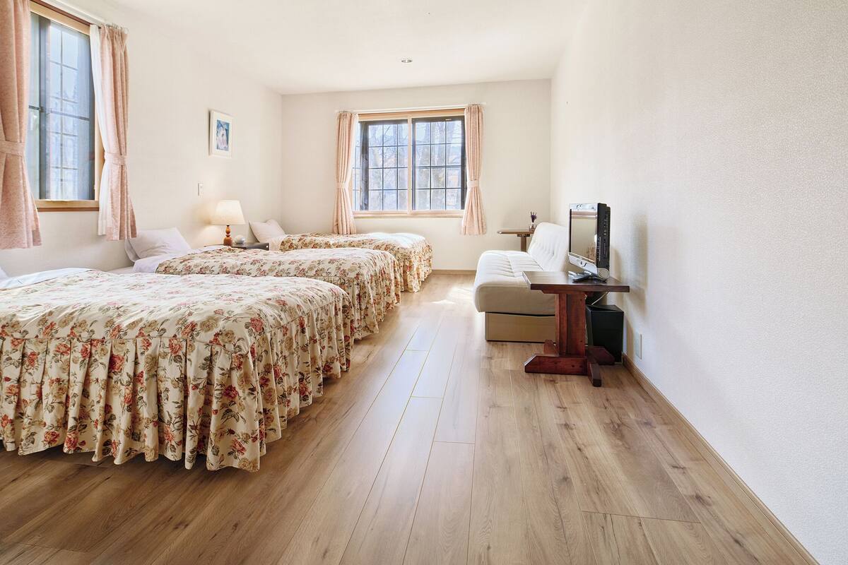Family Triple Room | 7 bedrooms, free WiFi, bed sheets