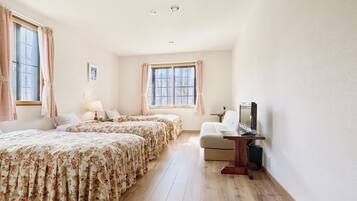 Familien-Dreibettzimmer | Kostenloses WLAN, Bettwäsche