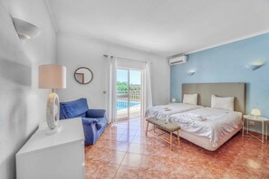 3 habitaciones y ropa de cama 