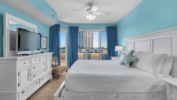 Apartment, Mehrere Betten, Balkon, Meerblick (Ariel Dunes I Unit 301) | 3 Schlafzimmer, individuell dekoriert, individuell eingerichtet