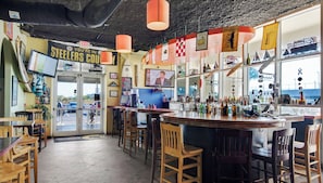 Bar (in der Unterkunft)