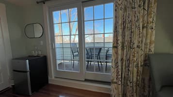 Premier Room | Iron/ironing board, free WiFi