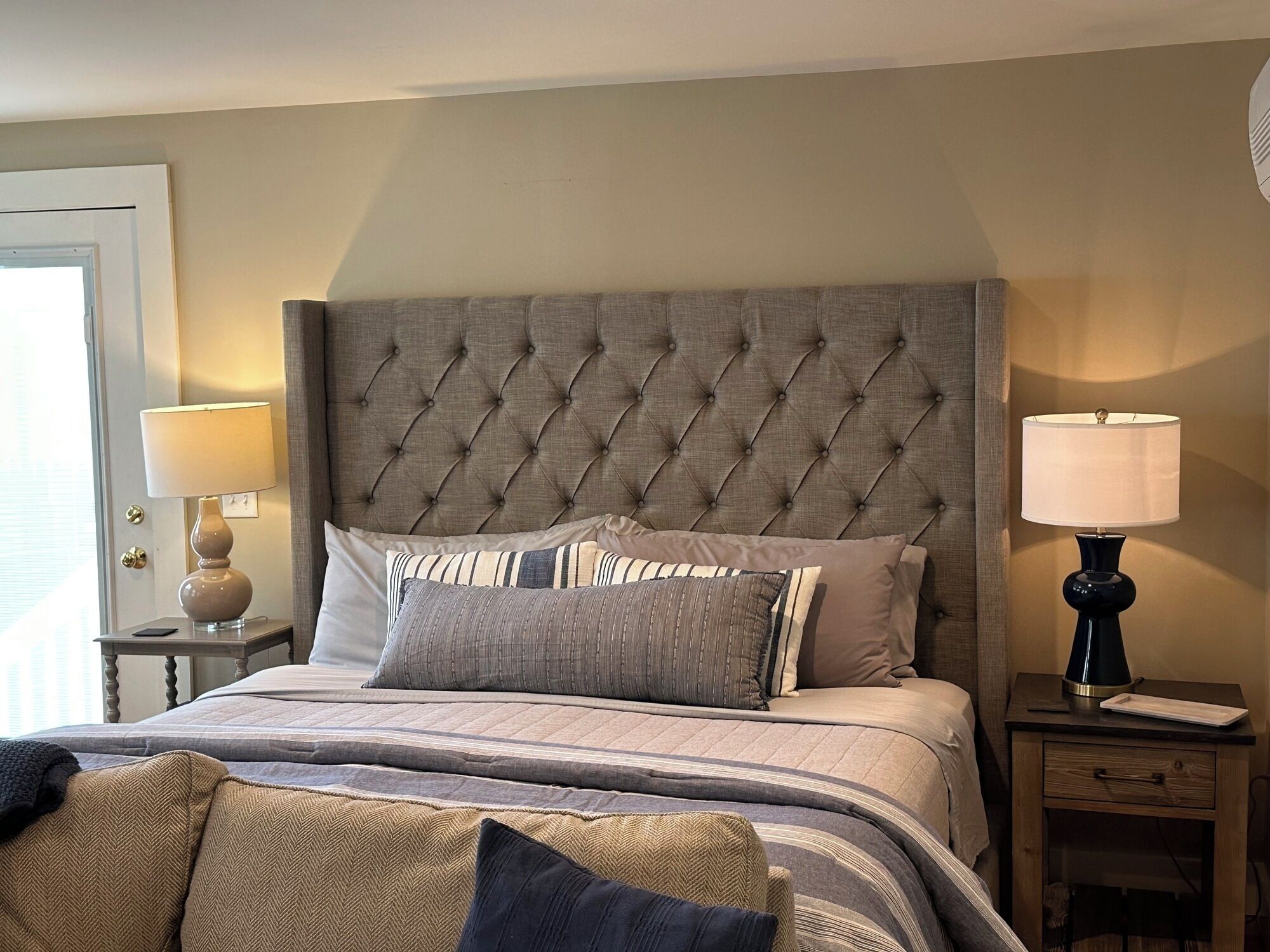 Luxury Room | Individually decorated, individually furnished, iron/ironing board
