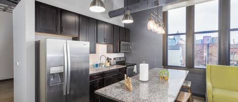 Fridge, microwave, oven, stovetop