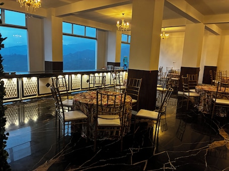 Restaurant. JAMUNAS B&B